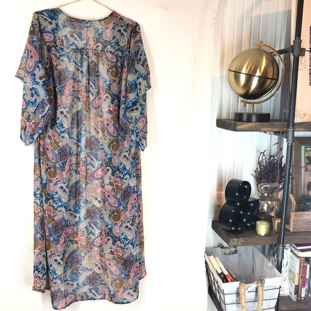 Kimono Paisley print multicolored bell sleeve NWOT